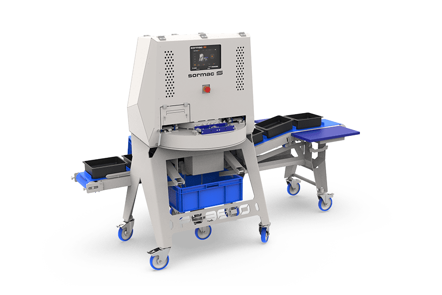 Fruit slicing machine with modernized touch-screen controls